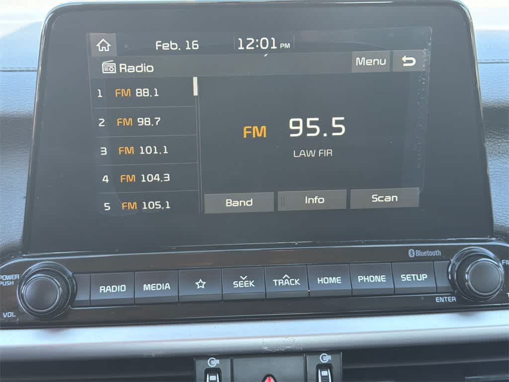 Thumbnail: 2021 Kia Forte - 26