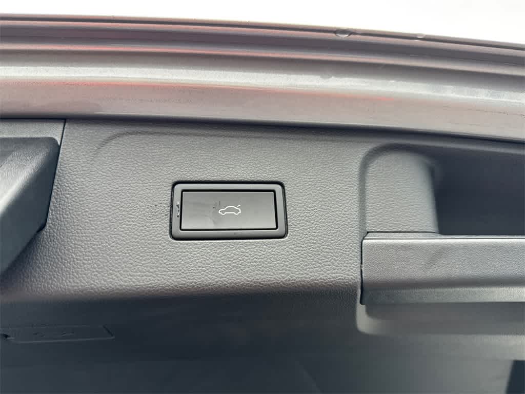 Thumbnail: 2024 Volkswagen Atlas - 17