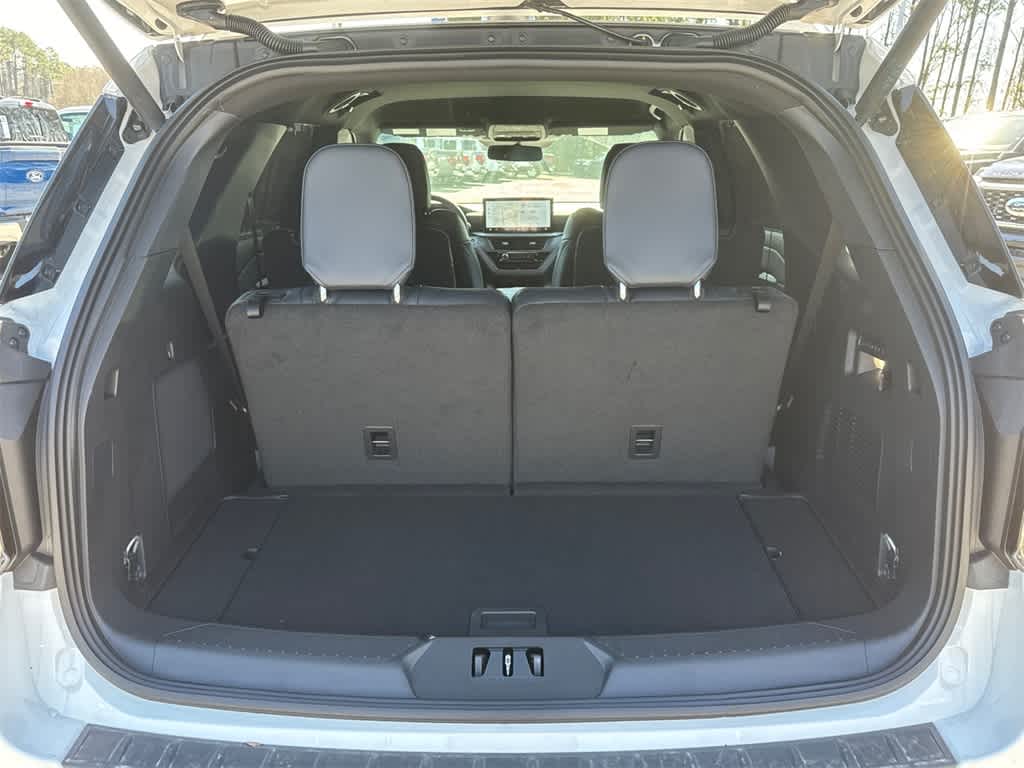 Thumbnail: 2025 Ford Explorer - 16