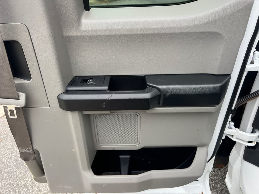 Thumbnail: 2019 Ford Econoline - 16