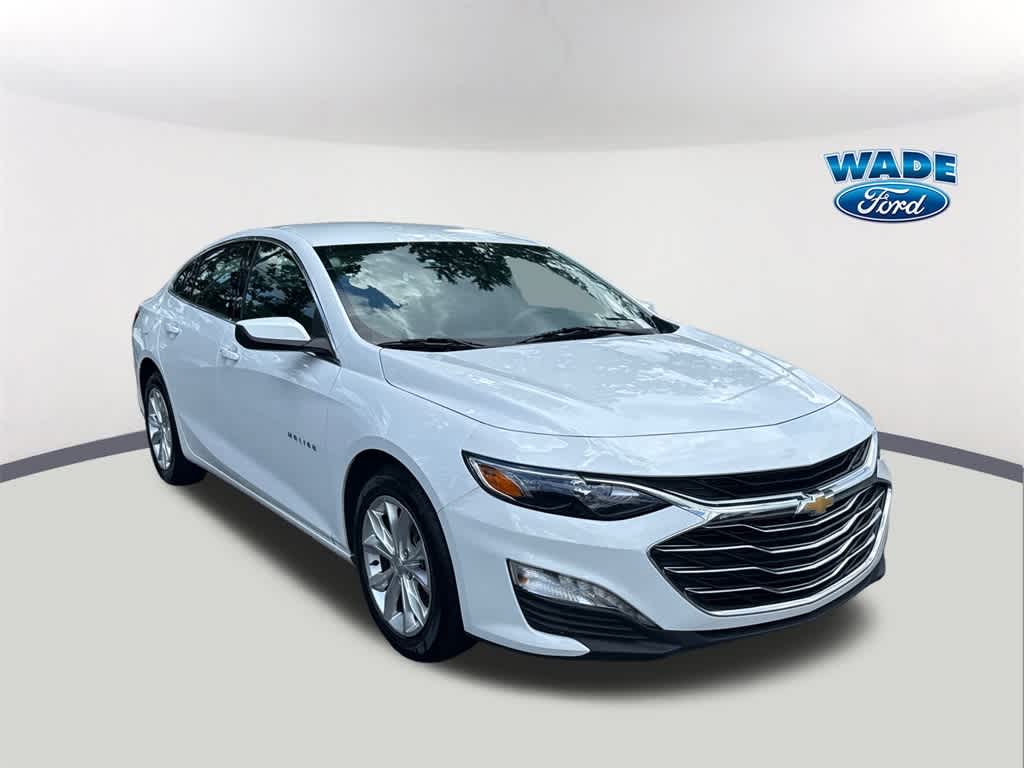 Thumbnail: 2024 Chevrolet Malibu - 3
