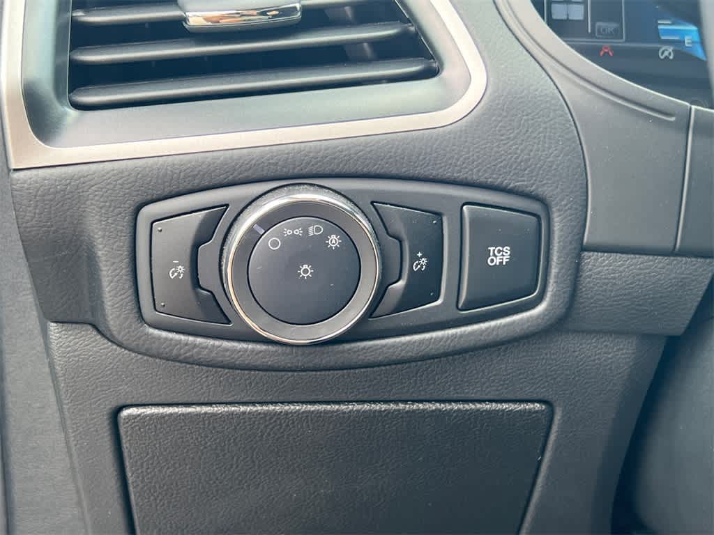 Thumbnail: 2024 Ford Edge - 24