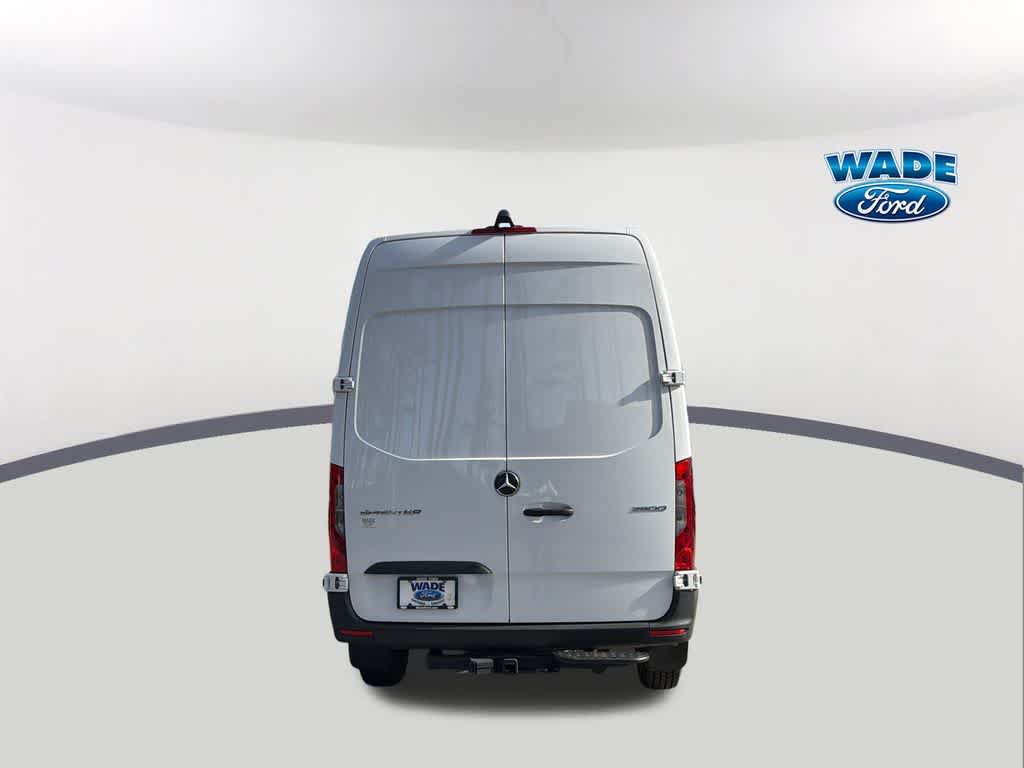 Thumbnail: 2025 Mercedes-Benz Sprinter - 6
