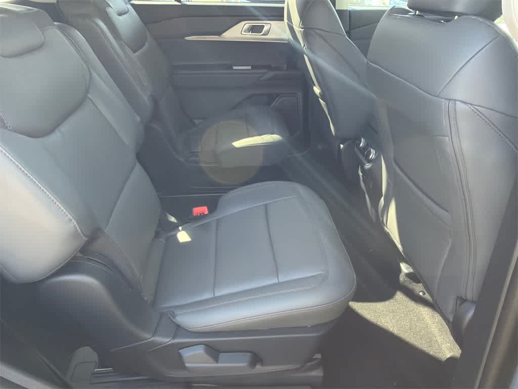 Thumbnail: 2026 Ford Explorer - 14