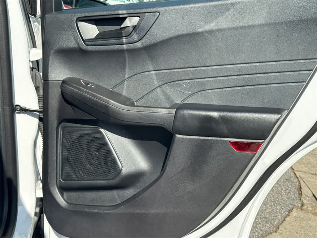 Thumbnail: 2021 Ford Escape - 15