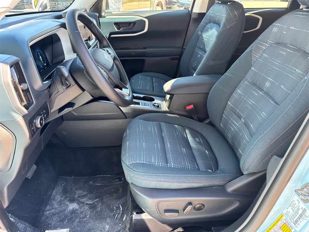 Thumbnail: 2025 Ford Bronco Sport - 10