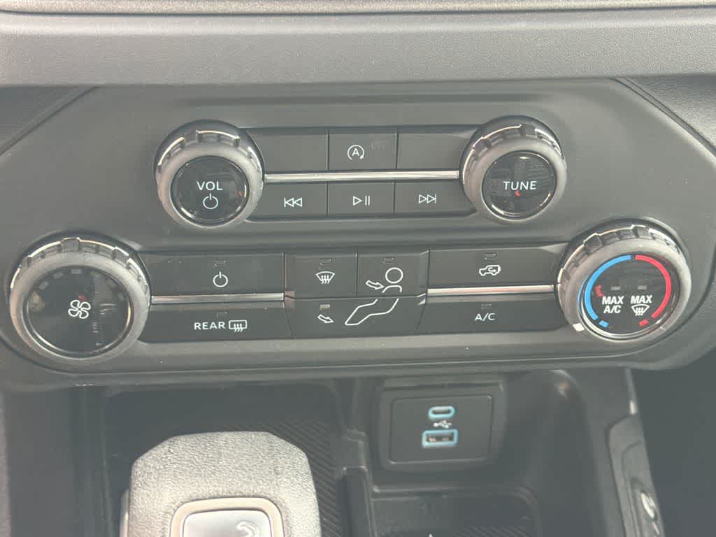 Thumbnail: 2025 Ford Bronco - 28