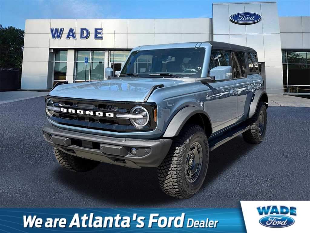 2024 Ford Bronco Outer Banks Hero Image