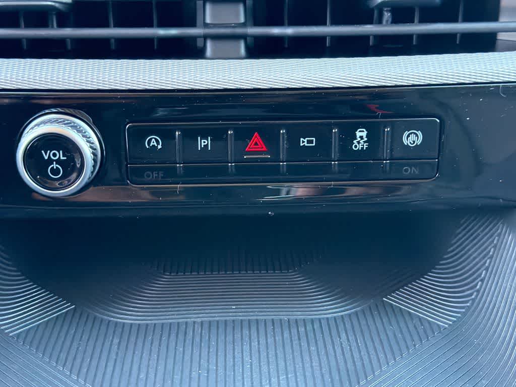 Thumbnail: 2026 Ford Explorer - 31