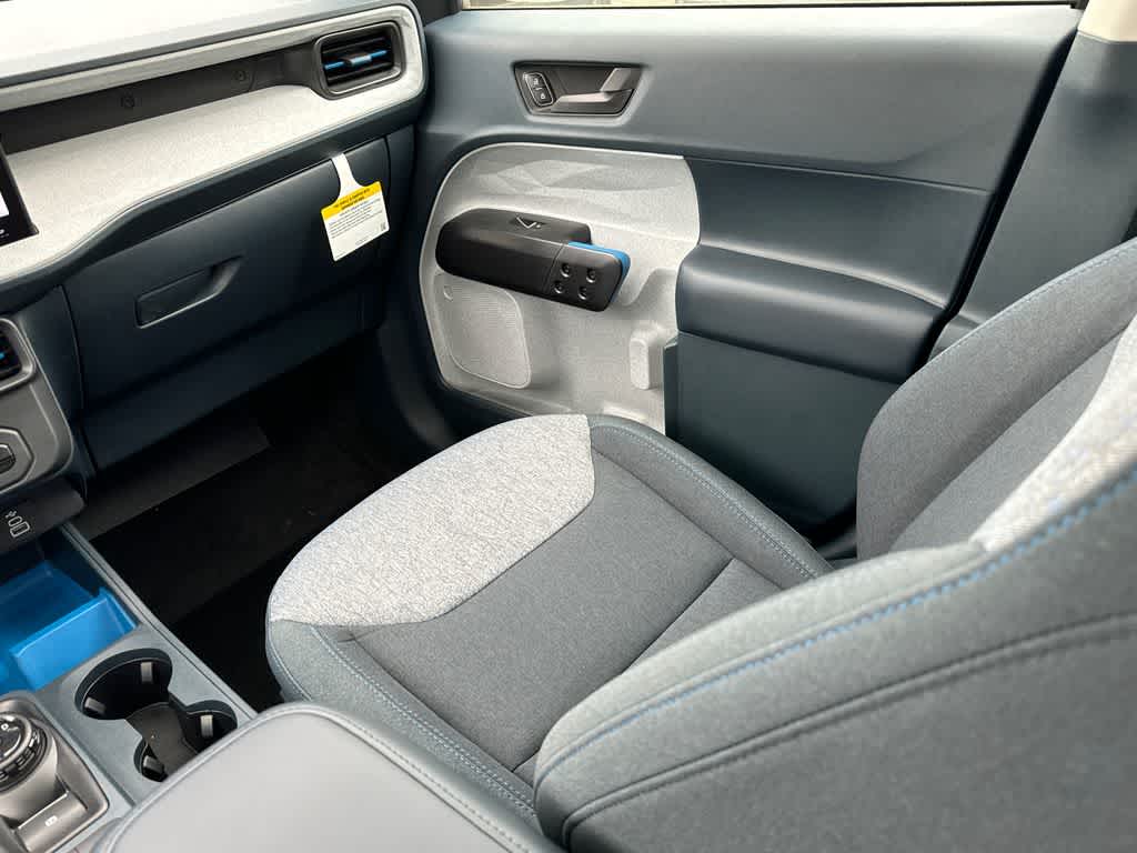 Thumbnail: 2025 Ford Maverick - 17