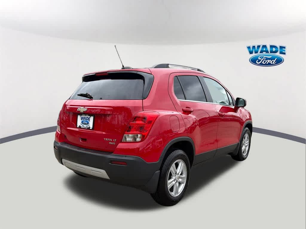 Thumbnail: 2016 Chevrolet Trax - 5