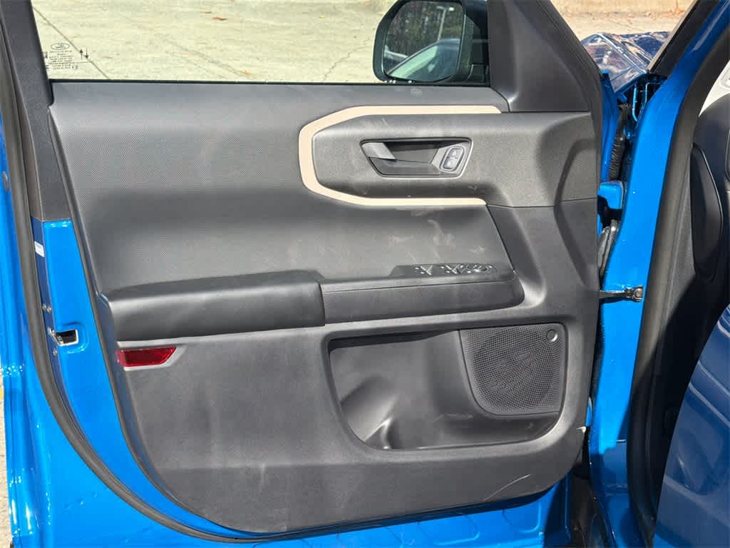 Thumbnail: 2025 Ford Bronco Sport - 11