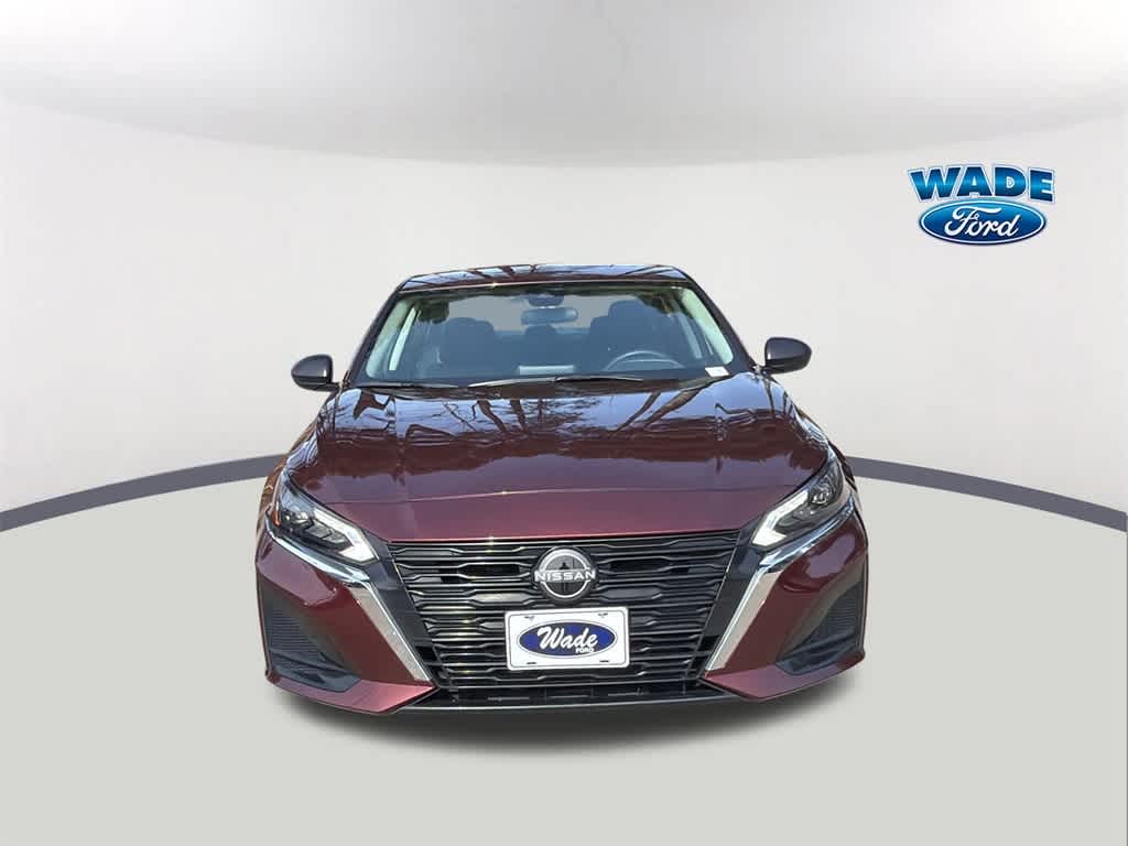 Thumbnail: 2025 Nissan Altima - 2