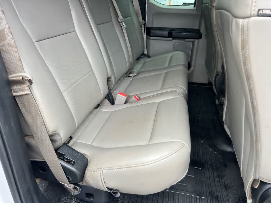 Thumbnail: 2019 Ford Econoline - 15