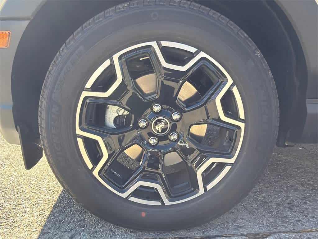 Thumbnail: 2025 Ford Bronco Sport - 9