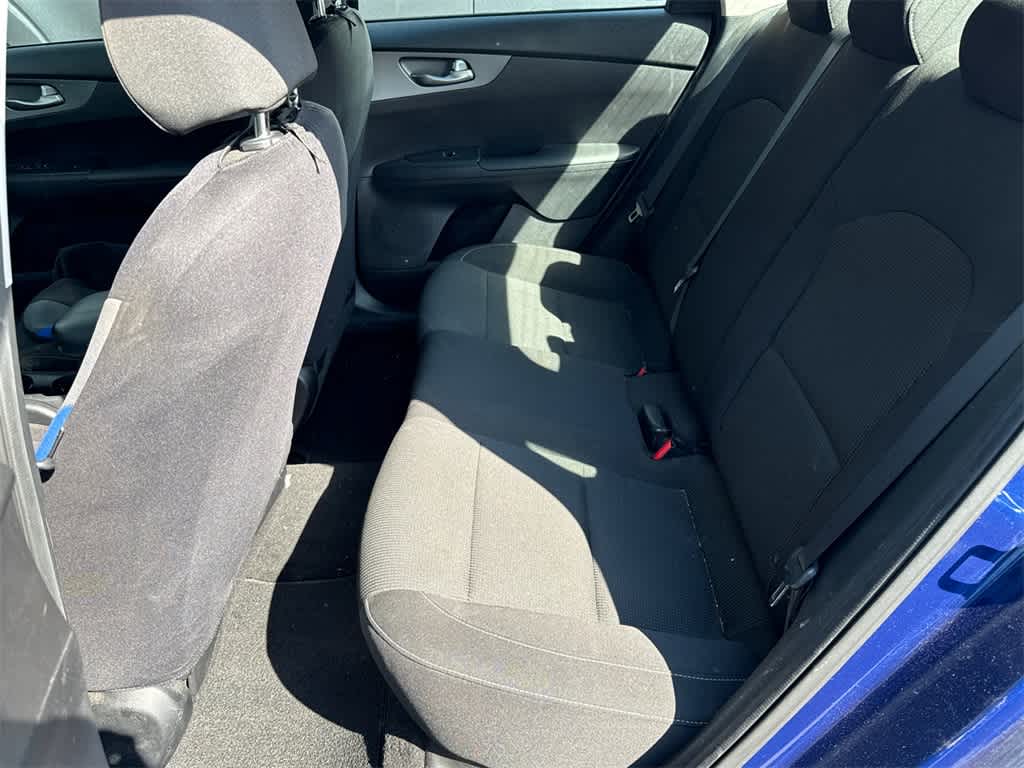 Thumbnail: 2021 Kia Forte - 11