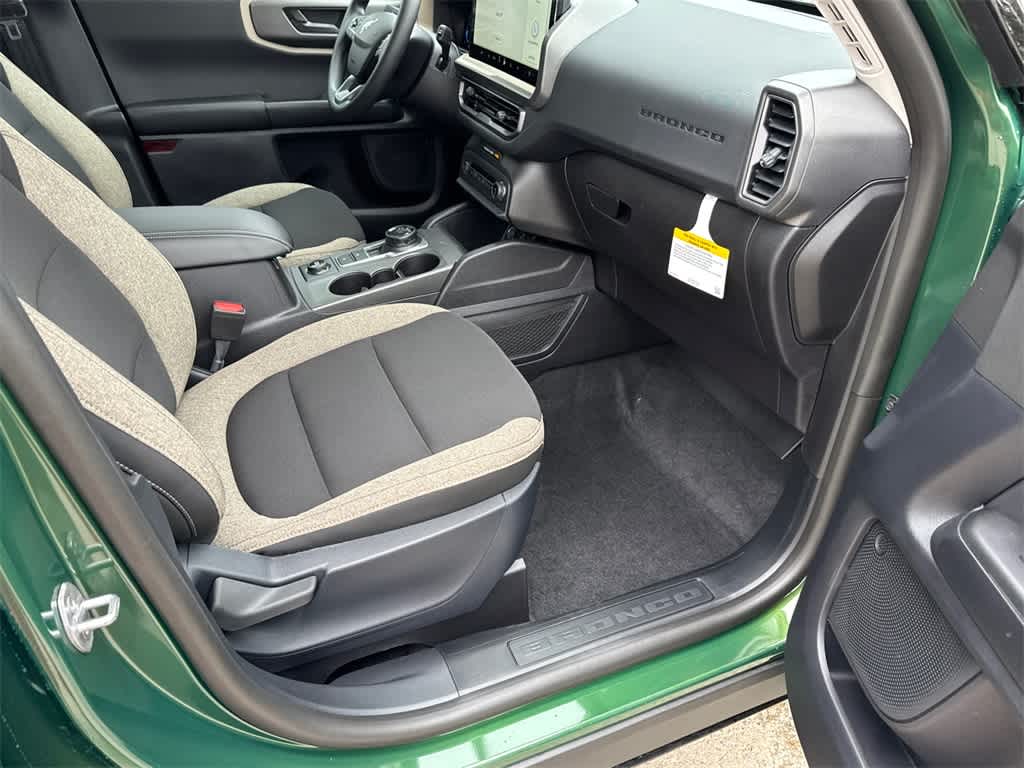 Thumbnail: 2025 Ford Bronco Sport - 13