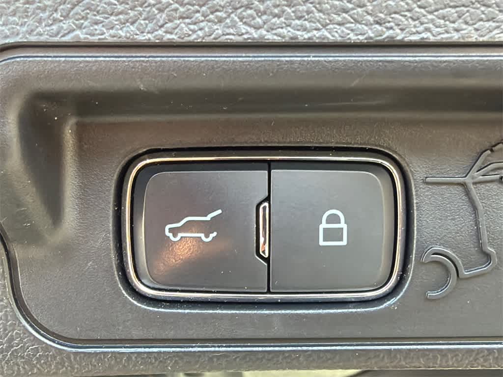 Thumbnail: 2023 Ford Explorer - 17