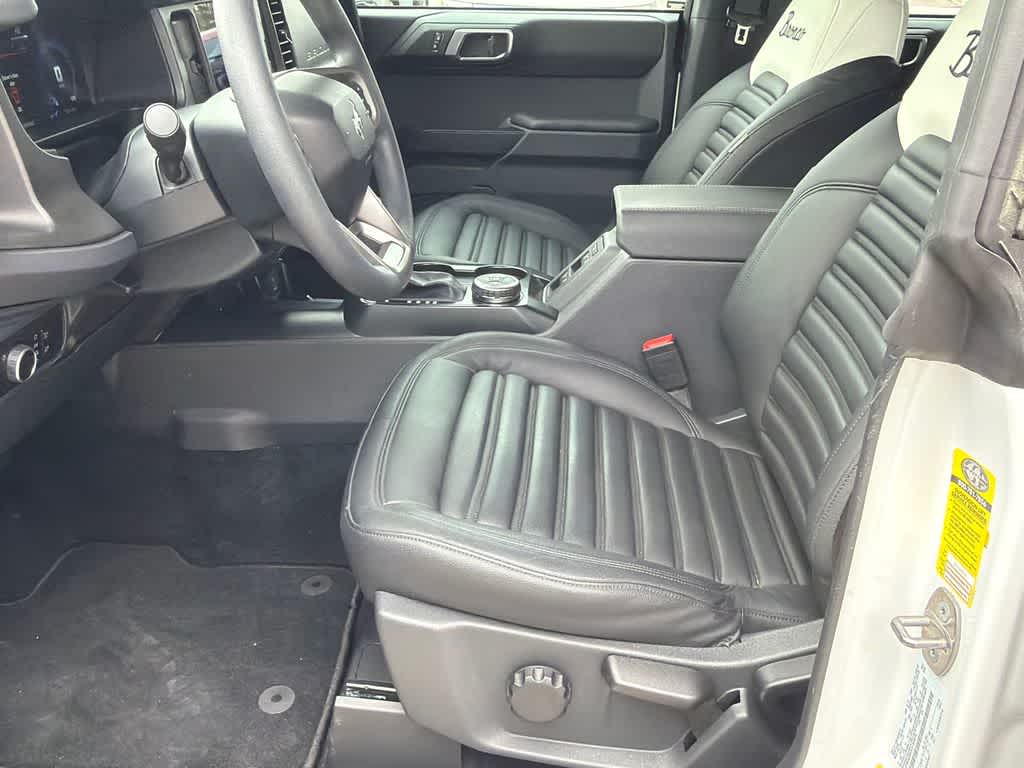 Thumbnail: 2025 Ford Bronco - 10