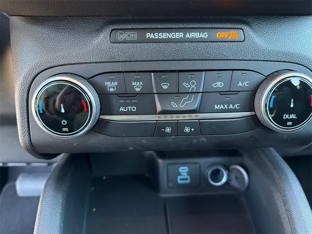 Thumbnail: 2023 Ford Escape - 30