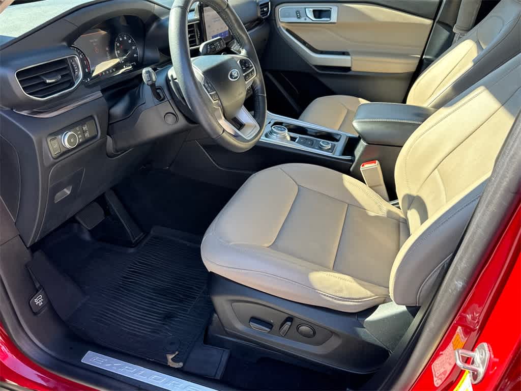 Thumbnail: 2021 Ford Explorer - 3