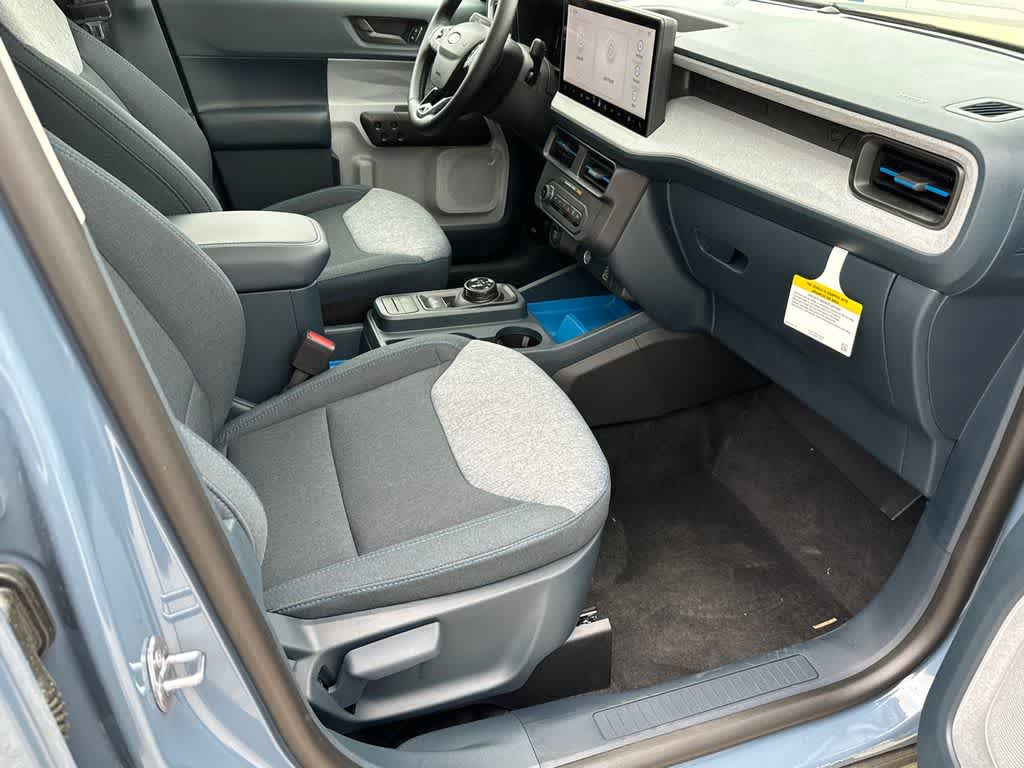 Thumbnail: 2025 Ford Maverick - 13