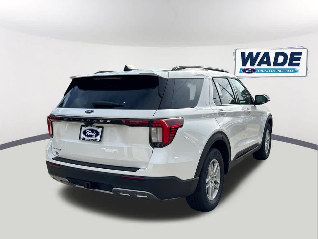 Thumbnail: 2026 Ford Explorer - 5