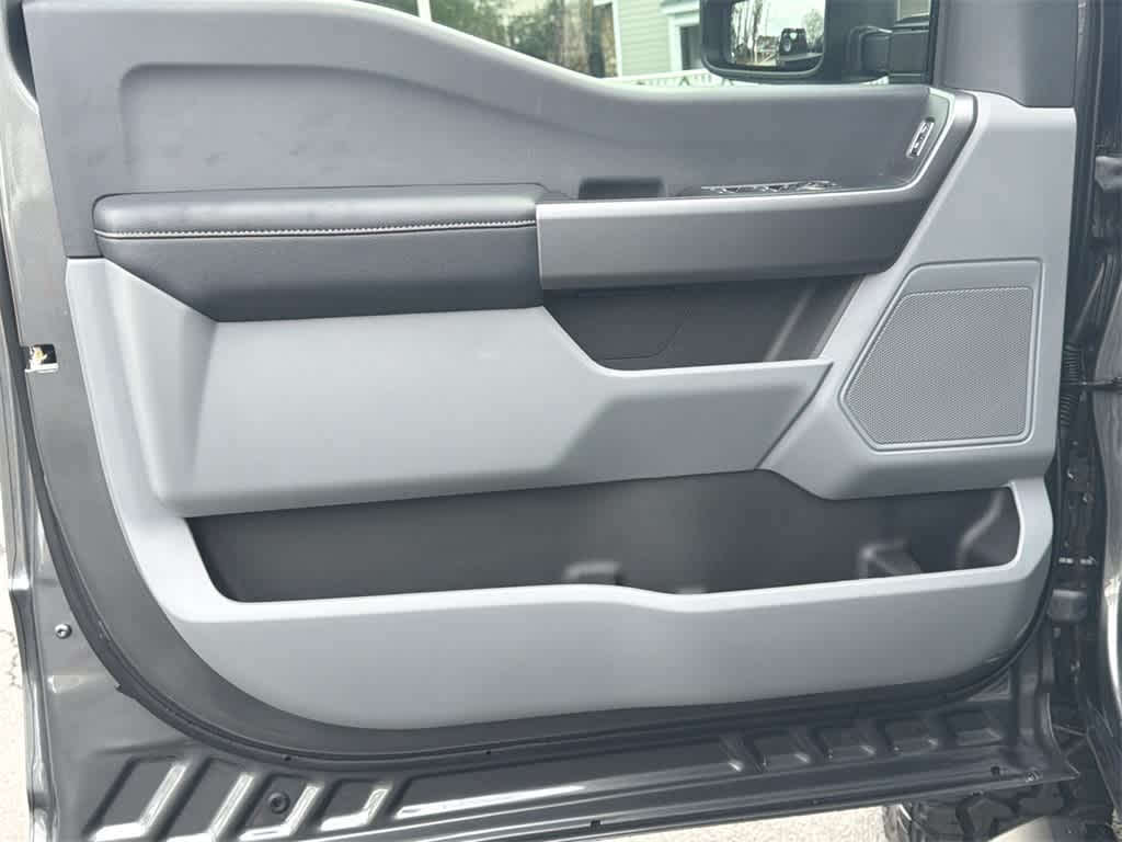 Thumbnail: 2025 Ford F-250 - 11