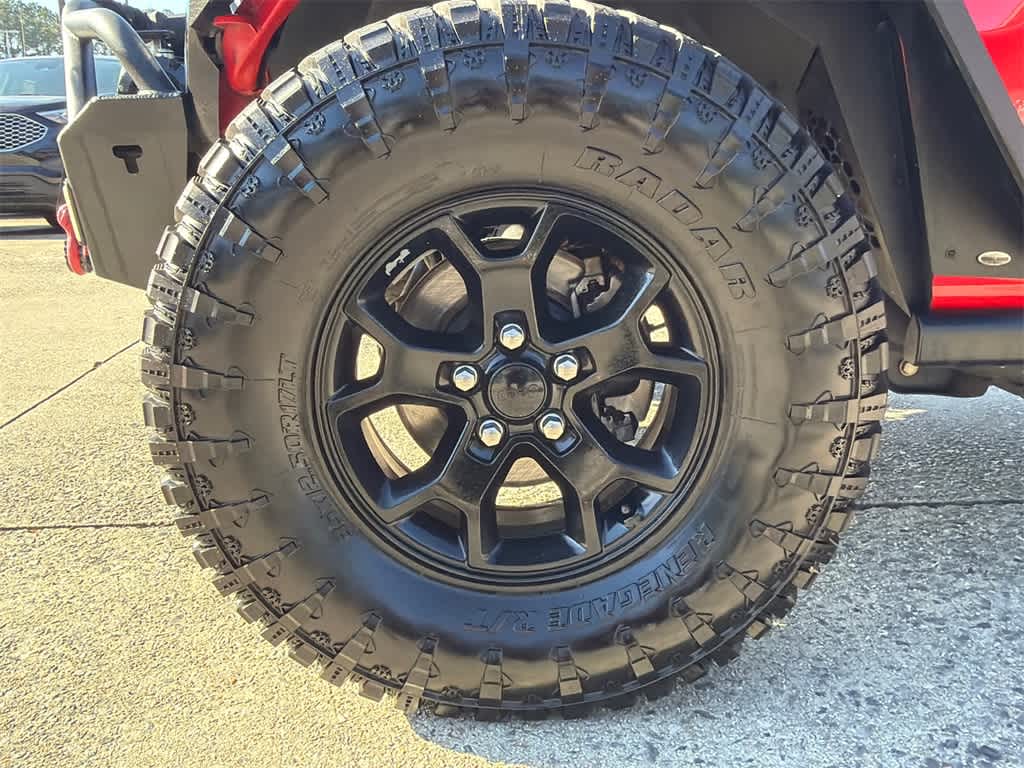 Thumbnail: 2021 Jeep Wrangler - 9