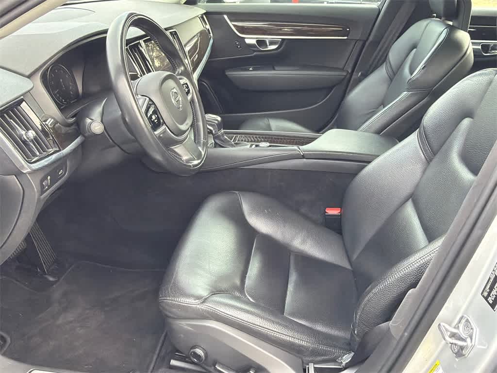 Thumbnail: 2018 Volvo S90 - 10