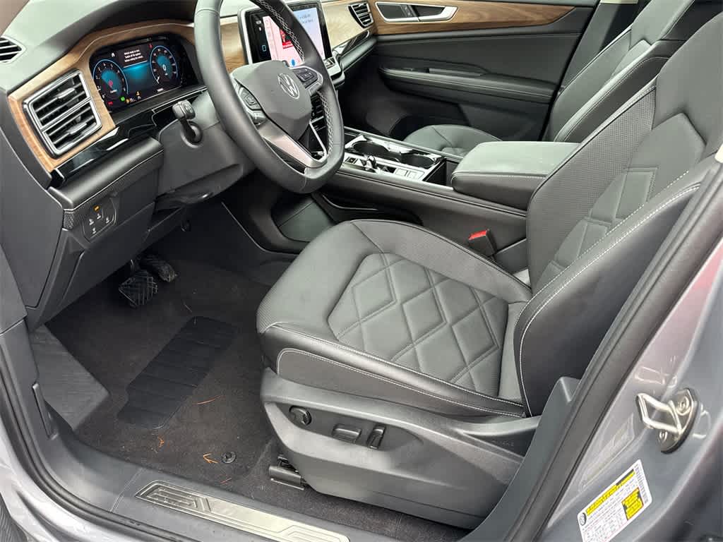 Thumbnail: 2024 Volkswagen Atlas - 10