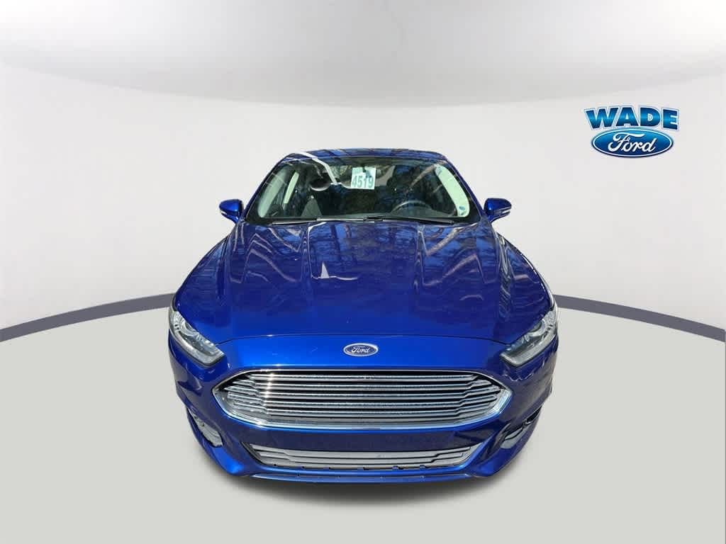 Used 2016 Ford Fusion SE Sedan