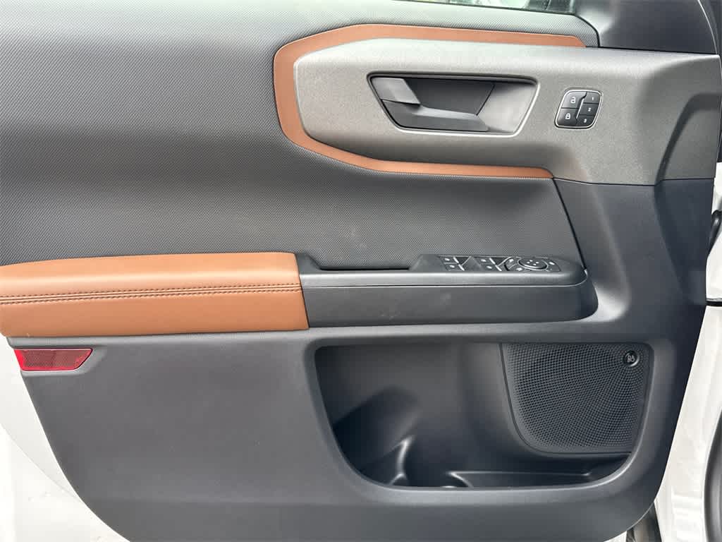 Thumbnail: 2025 Ford Bronco Sport - 11