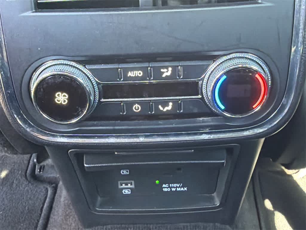 Thumbnail: 2017 Lincoln Continental - 19