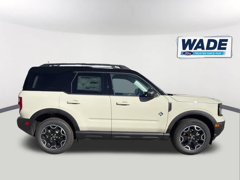 Thumbnail: 2025 Ford Bronco Sport - 4