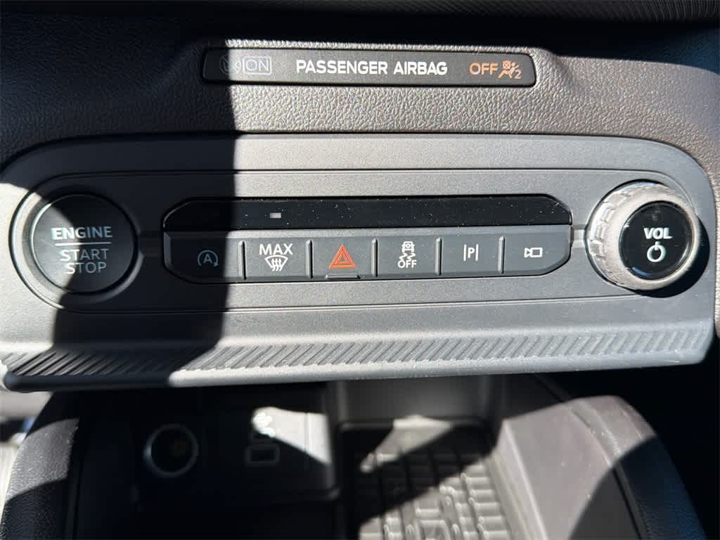 Thumbnail: 2025 Ford Bronco Sport - 28