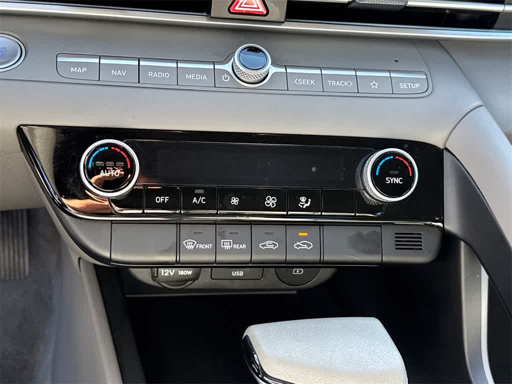 Thumbnail: 2024 Hyundai Elantra - 27