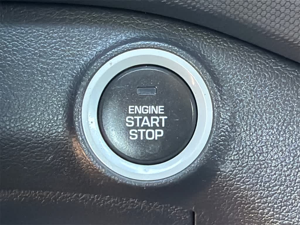 Thumbnail: 2017 Hyundai Ioniq - 30