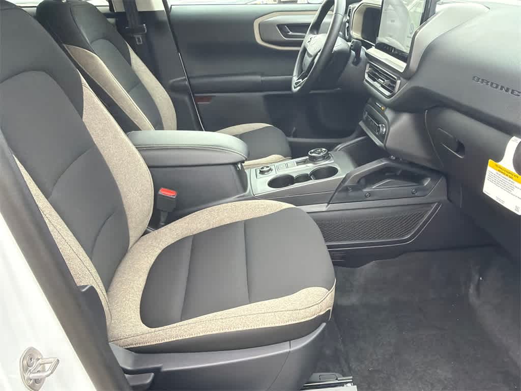 Thumbnail: 2025 Ford Bronco Sport - 12