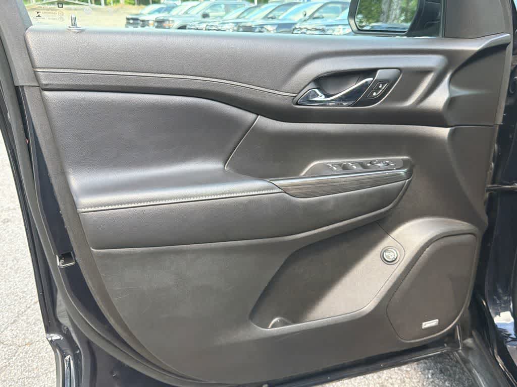 Thumbnail: 2021 GMC Acadia - 11