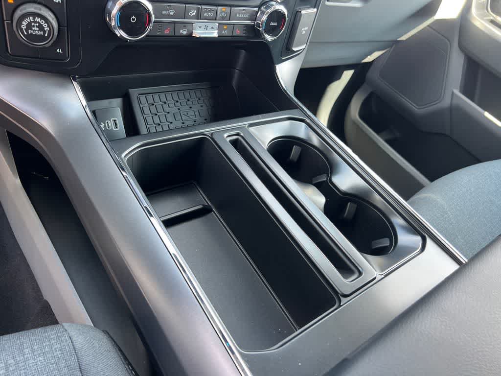 Thumbnail: 2025 Ford F-150 - 32