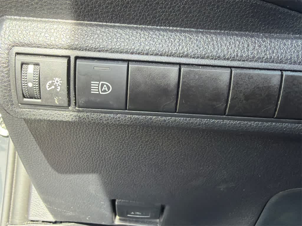 Thumbnail: 2025 Toyota Corolla - 29