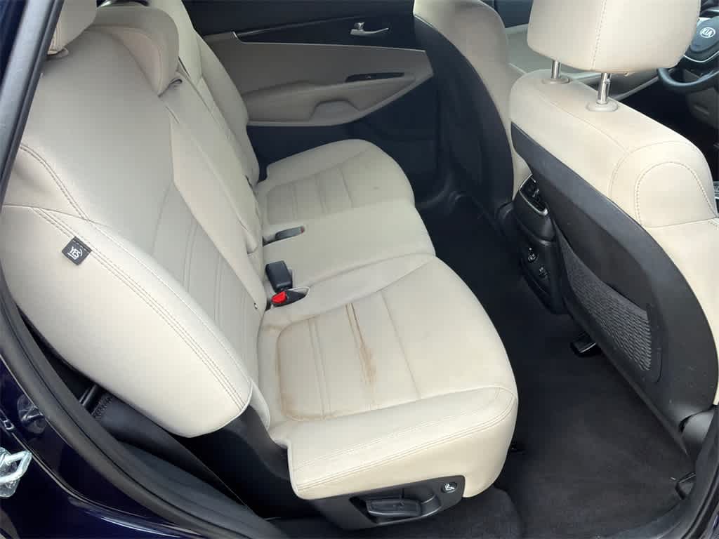 Thumbnail: 2020 Kia Sorento - 14