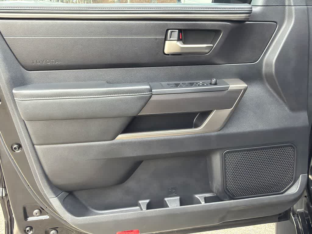 Thumbnail: 2022 Toyota Tundra - 11