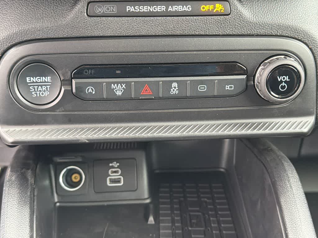 Thumbnail: 2025 Ford Bronco Sport - 28