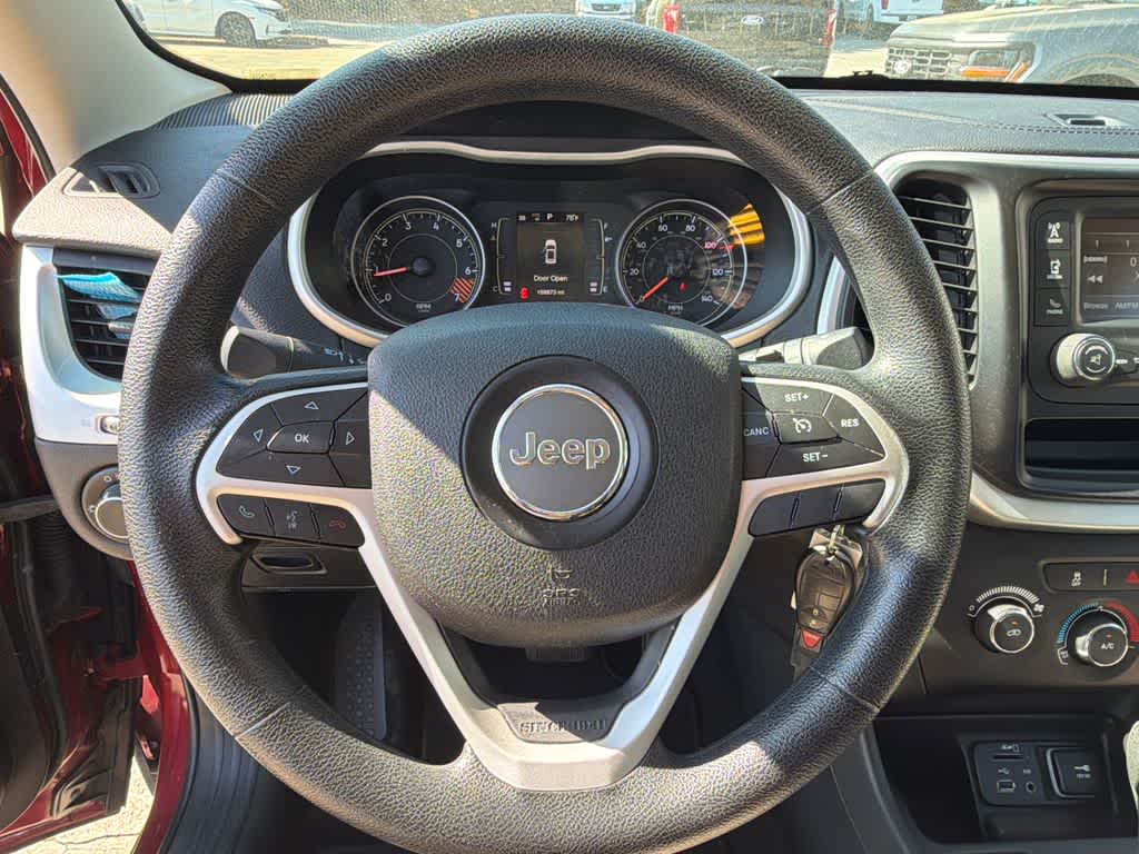 Thumbnail: 2015 Jeep Cherokee - 21