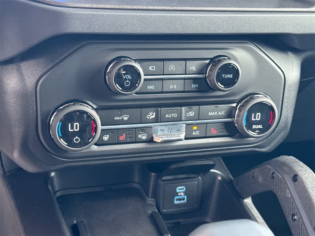 Thumbnail: 2025 Ford Bronco - 28