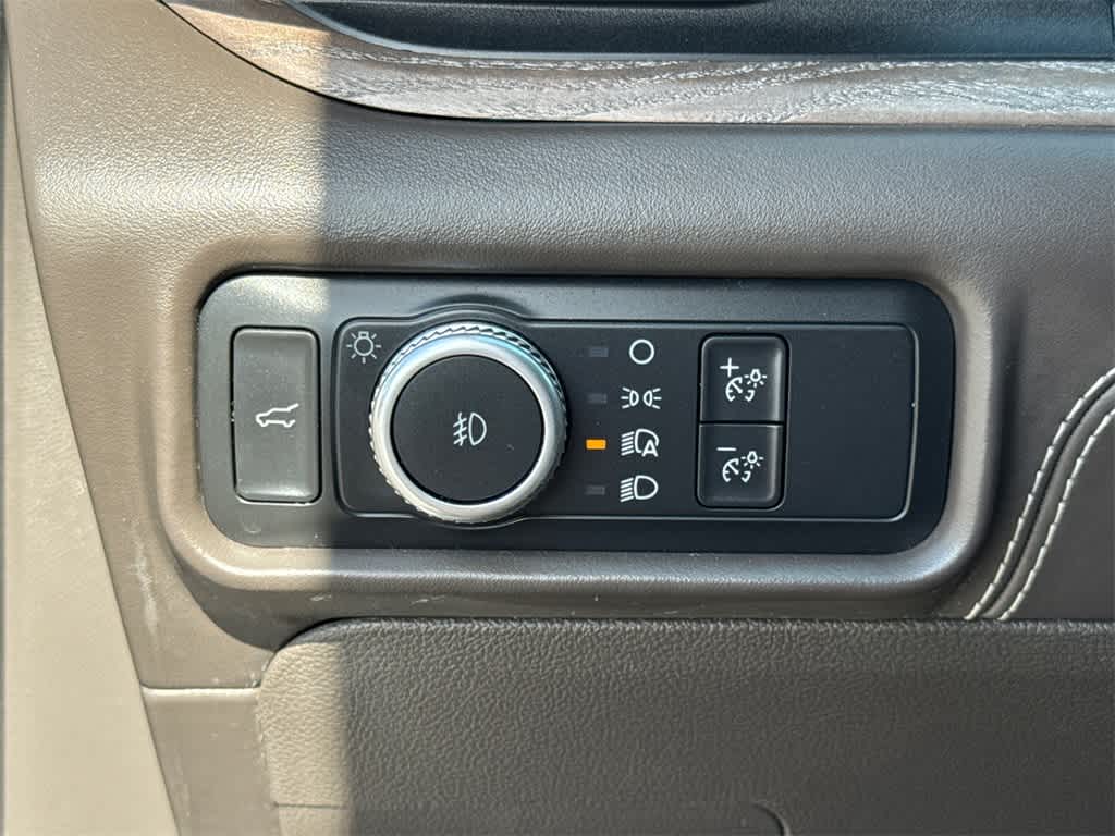 Thumbnail: 2021 Ford Explorer - 33