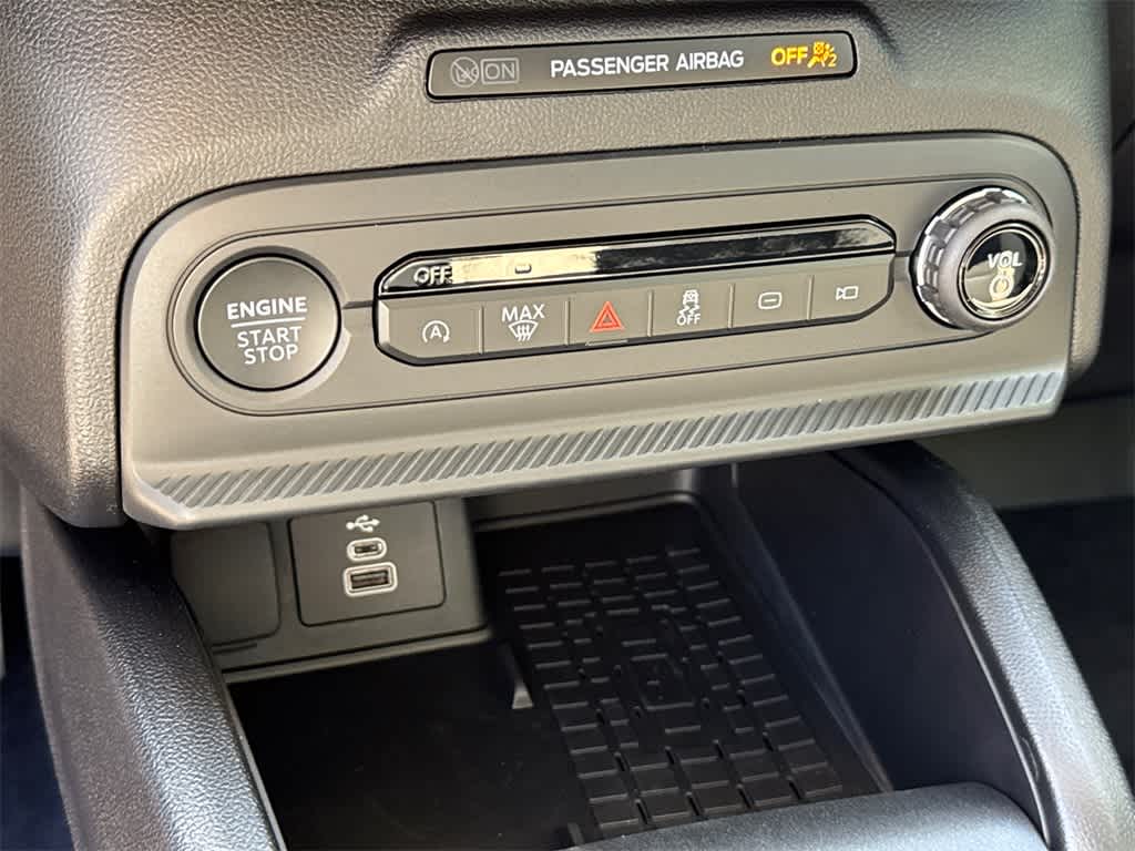 Thumbnail: 2025 Ford Bronco Sport - 24