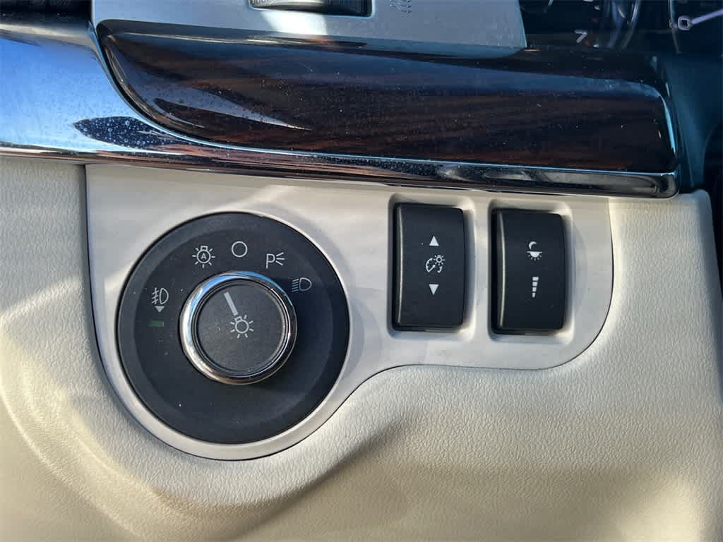 Thumbnail: 2010 Lincoln MKS - 25